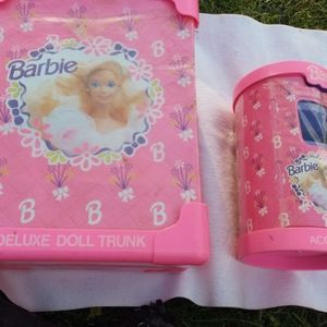 Barbie deluxe doll trunk and carrying case set